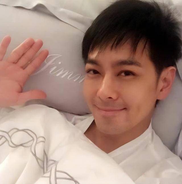 这居然是51岁的林志颖 不老男神的岁月痕迹