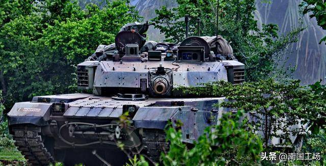 曝泰军将中国VT4坦克投入泰柬冲突 火力全开