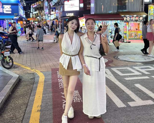 曝网红温精灵塌房，背刺好友和发疯是常态