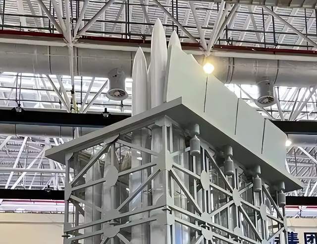 从导弹坑尺寸看中国海军的高瞻远瞩 深坑锁定未来战场胜局