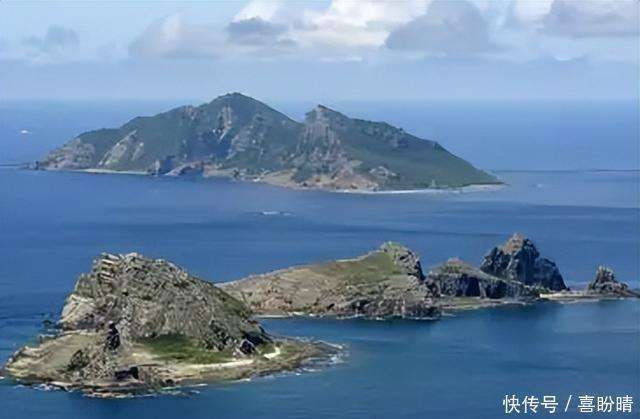 中国海警舰艇编队在我钓鱼岛领海巡航 捍卫主权与正义