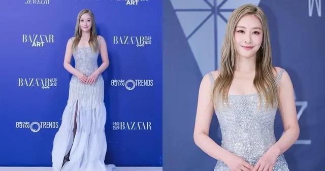 新视帝黄宗泽一袭黑长袍亮相 闪耀时尚之夜