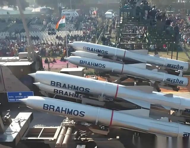 射程1500公里！印度将首次展示新型高超音速反舰导弹 引发国际关注