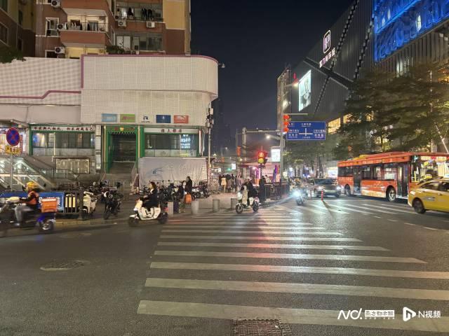 街道回应拆除迷你版广州塔 安全考虑成主因