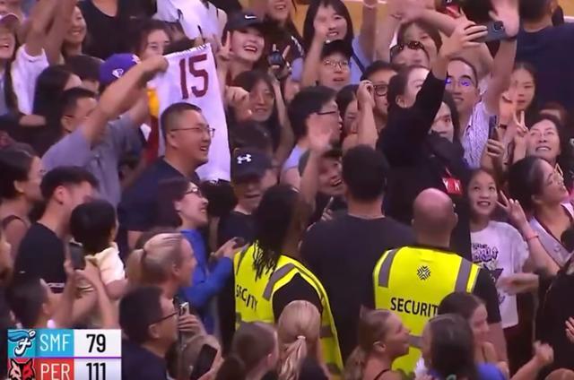 韩旭伤停1场复出又伤了：只打11分钟膝盖扭伤 4中1仅2分创新低 复出首战再受伤