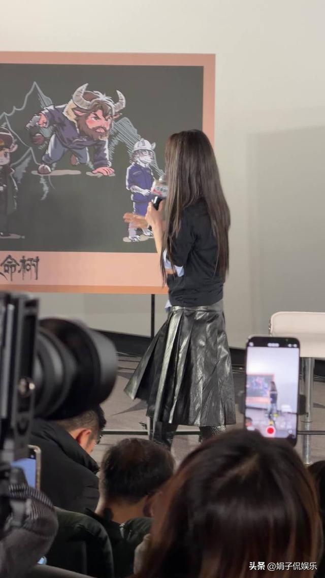 杨紫在《生命树》里无声饰演再封神