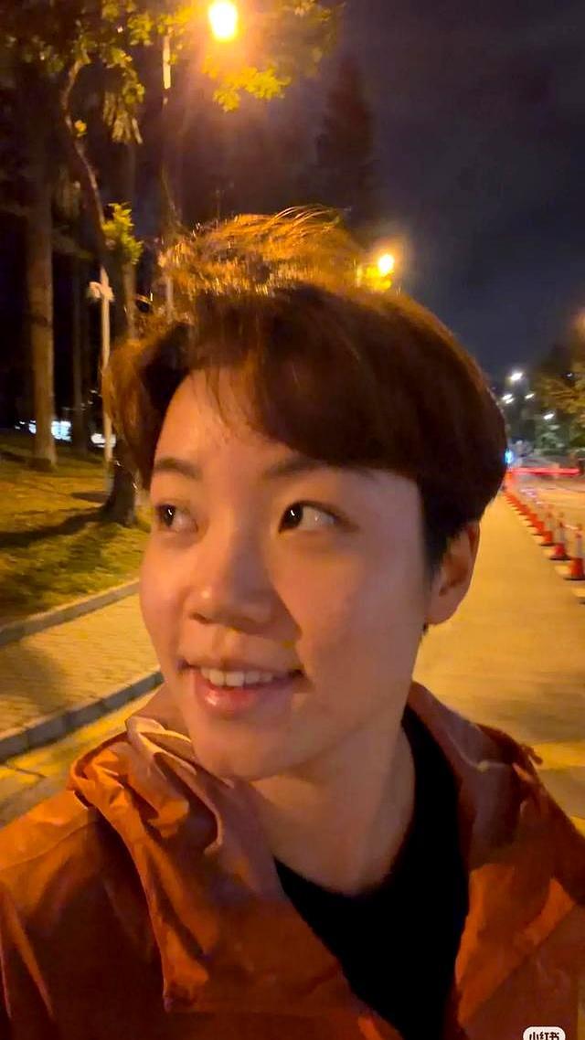杜凯琹晒与郭晶晶张怡宁马龙合照 星光熠熠齐聚理工大