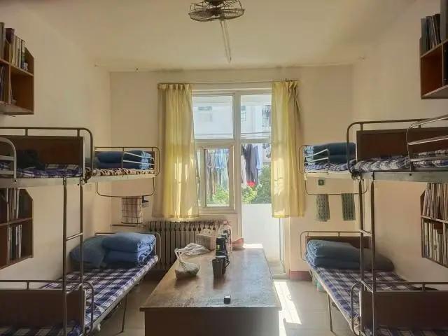 发改委曾发文鼓励本科4人间