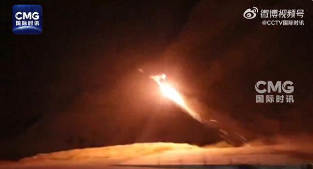 伊朗无人机上写着意志坚定 成功摧毁美军基地装备