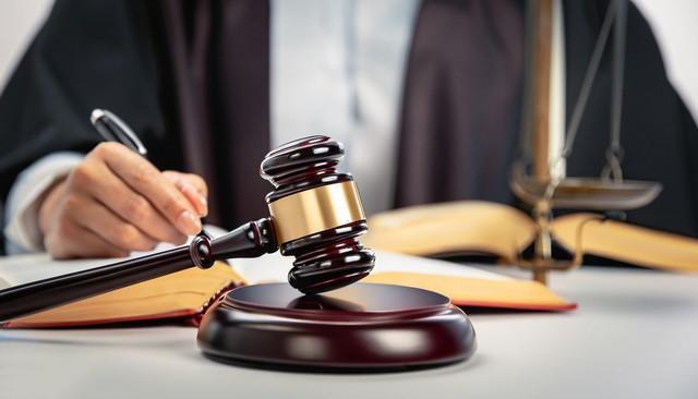 女子被养父母起诉 索要400余万