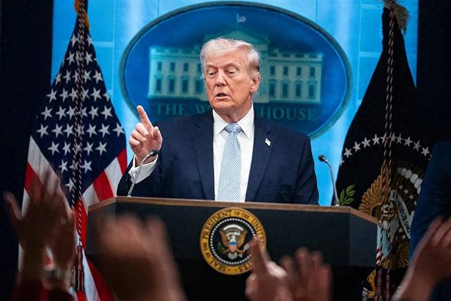 特朗普：继续陈兵伊朗及周边