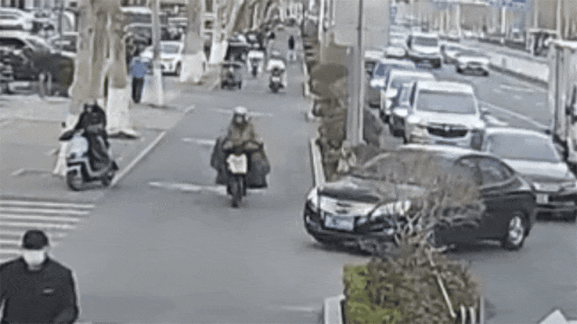 女子用拐弯让直行碰瓷30余起被拘 悉心狡计“碰瓷脚本”