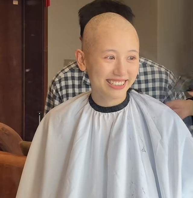 网红“一栗小莎子”因癌症剃光头 健康才是首位
