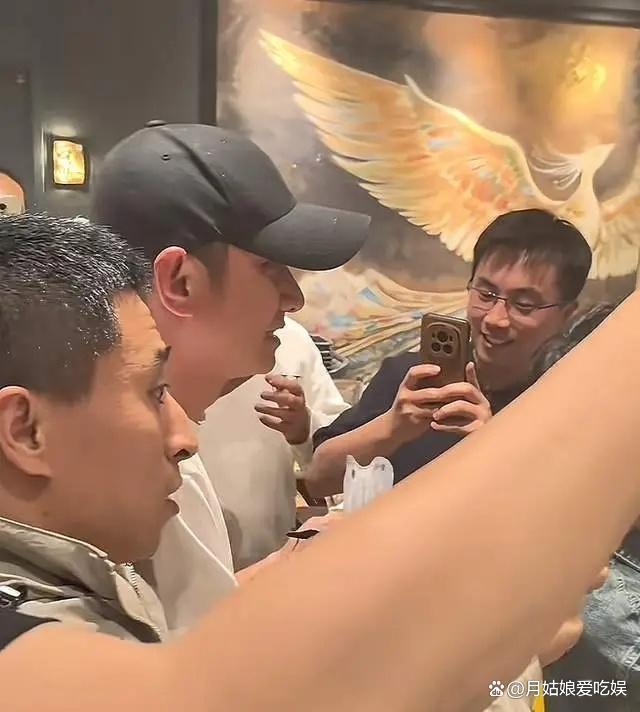 文章面馆1天限号200个 排队只为一碗面