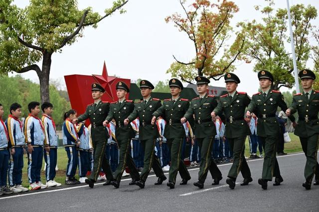 武警北京总队某部开展国安教育活动