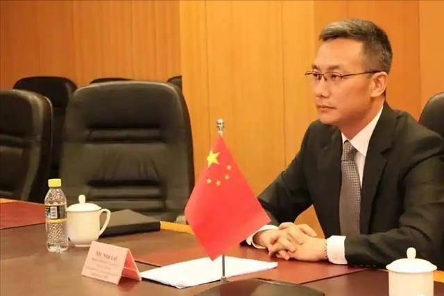 安理会激烈交锋 中方3句话回击美国 揭穿美方甩锅把戏