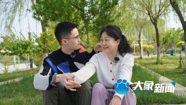 孕妻脑梗变3岁 丈夫陪她“重新长大” 900多天坚定守护
