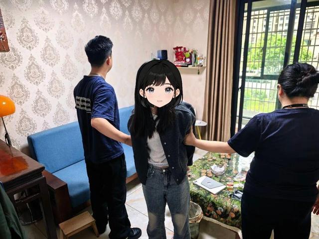 女子捡钥匙把邻居家当补给站 邻居成“自助超市”