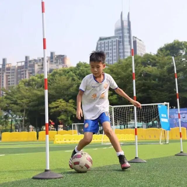 佛山足球小子意大利夺冠 中国足球小将创佳绩