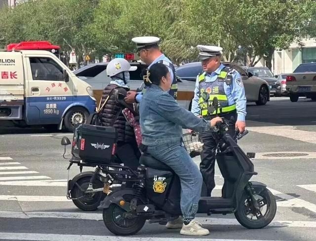 7月1日起电动车上路“2禁3罚” 新规即将实施
