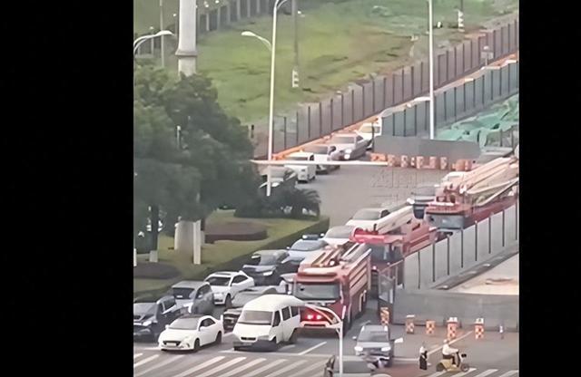 长沙一司机拒让消防车被罚