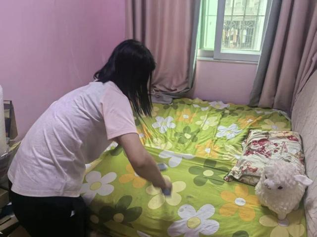 女儿女婿自杀后妈妈投身防性侵宣传 失职母亲的救赎之路