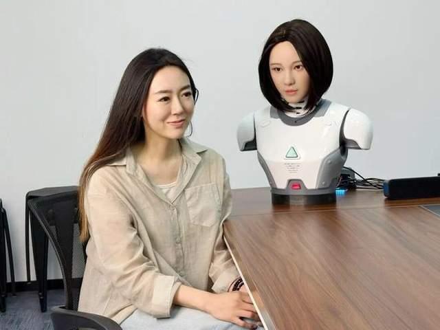 售价十几万的仿生机器人有何卖点 情感陪伴成新宠
