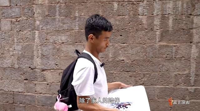 男生出租屋里收到川大录取通知书 脑瘫少年的硬核答卷