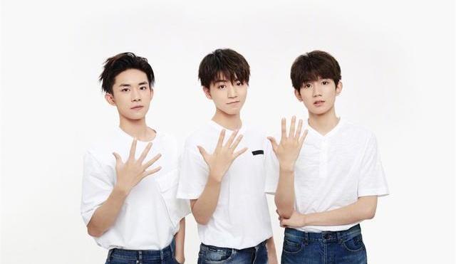 TFBOYS的歌多少带点预言 青春疼痛文学照进现实