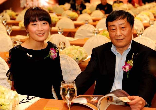 王力宏塌房后坑了周杰伦 招妓化名＂周先生＂
