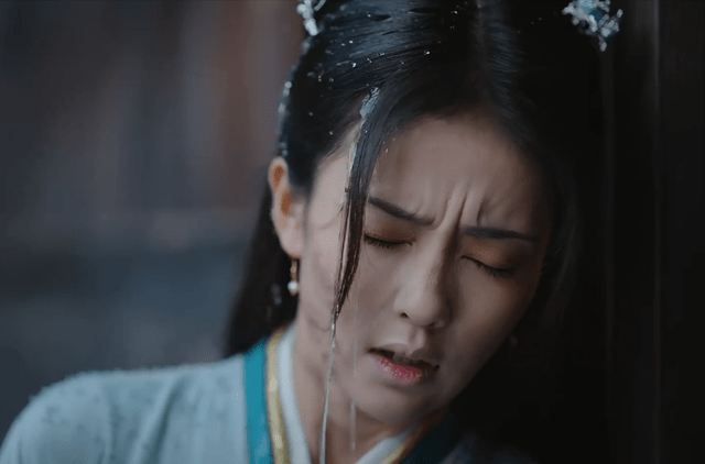 《长月烬明》：一场误会，害了箫凛，冤枉了叶夕雾，叶冰裳好狠心