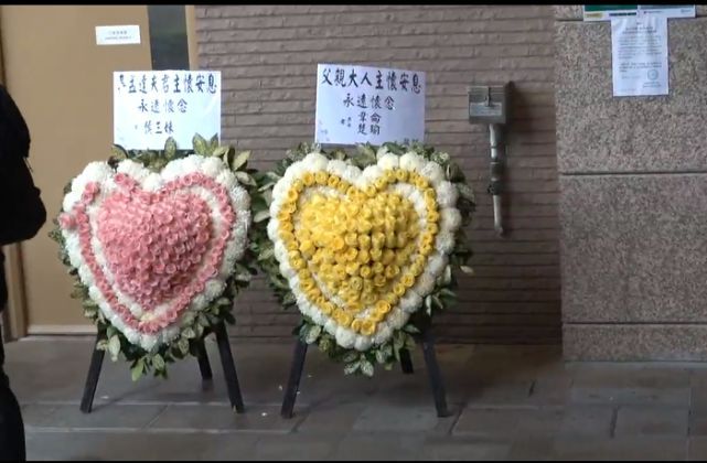 吴孟达出殡5儿女现身显憔悴 90多岁母亲未露面