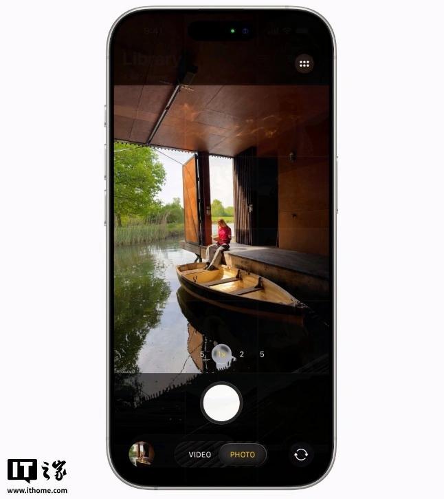 苹果正式推出iOS 26 全新设计与AI功能升级