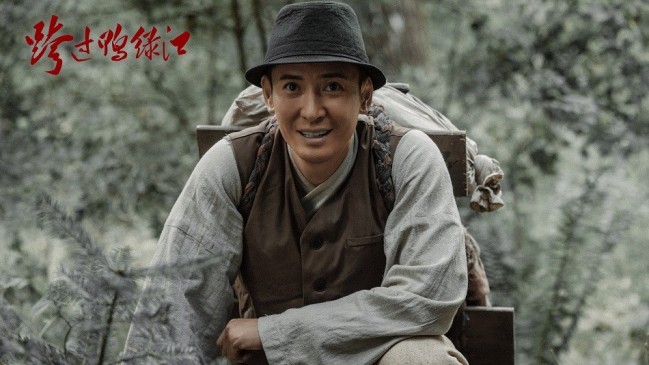 韩栋《跨过鸭绿江》正在热播 细节诠释小人物的家国大爱