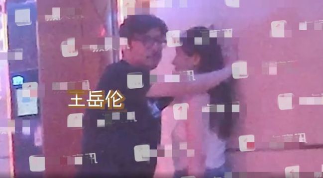 走出王岳伦搂辣妹风波 李湘晒合照示爱：天长地久