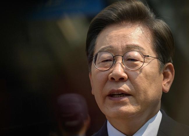 记者：李在明需尽快解决尹锡悦案件 政治清算风暴升级