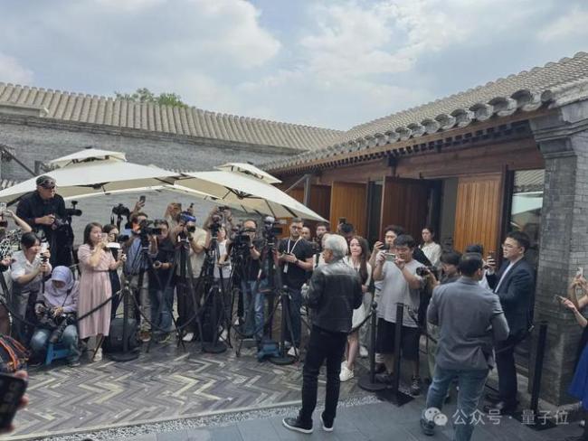 没有老黄不夸的中国公司了吧？？