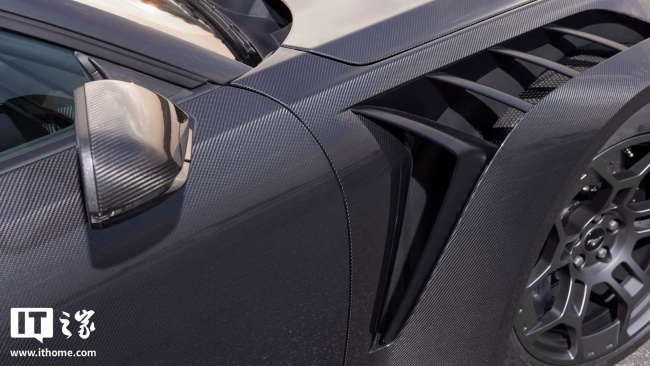 采用全碳纤维车身,福特 Mustang GTD 推出 Liquid Carbon 版本