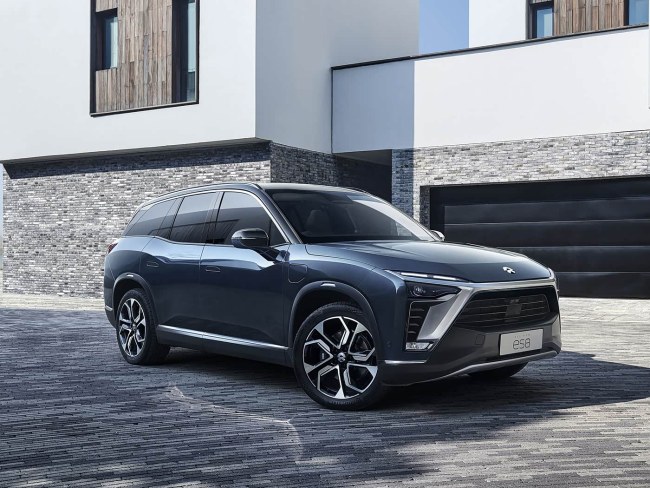 蔚来李斌：两代 ES8 销量已超 9.3 万台，是中国品牌纯电大三排 SUV 累计销量冠军