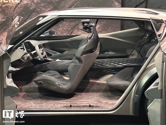 西雅特 Cupra 发布 Tindaya 概念车：对开门设计，外观犀利