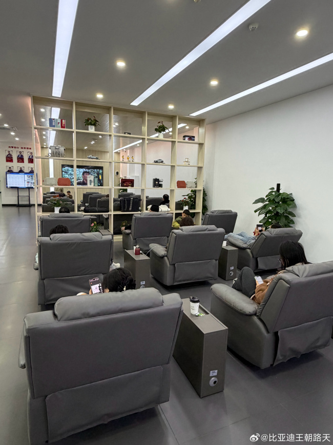 比亚迪王朝“饭票”曝光,可吃四菜一汤