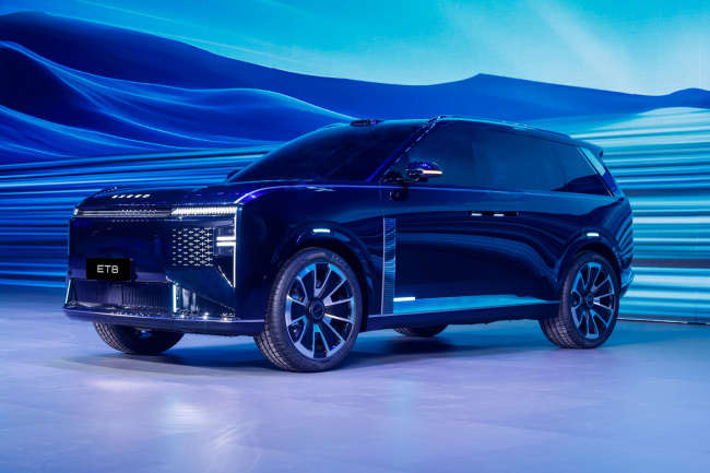 奇瑞星途 ES8、ES7 GT、ET8、ET9 首秀：全新大型对开门 SUV 及旅行车