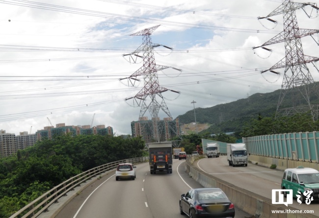 “粤车南下”明日零时起正式实施,首批中签广东车主可驾车驶入香港市区