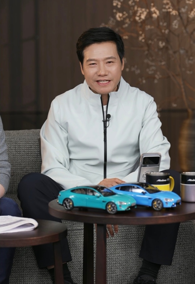 雷军回应网传小米 SU3 渲染图：肯定是假的，因为车型规划都保密