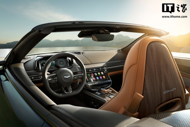 限量 60 辆,阿斯顿・马丁推出 DB12 / Vanquish Volante 纪念版车型