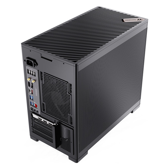 曜越推出 TG100 桌面迷你机箱:顶部格栅设计配木质 Logo 铭牌、前置 USB-C 接口,219 元