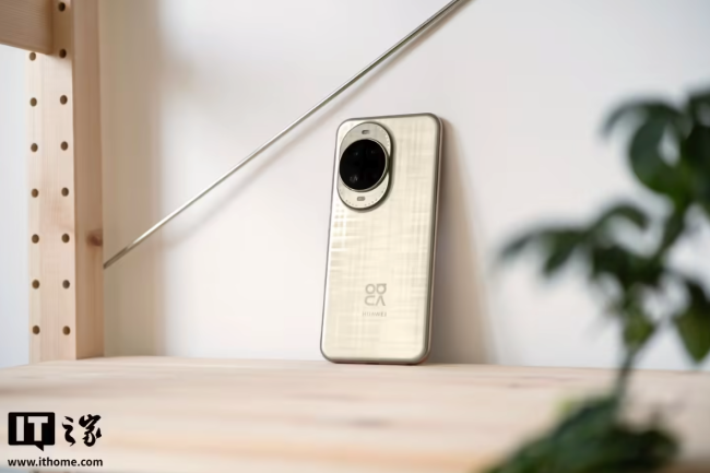 鸿蒙 5 助力华为 nova 14 Ultra 亮相 ChinaJoy 2025,华为游戏生态又一突破性标志