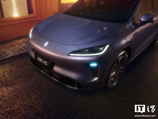 鸿蒙智行尚界 H5 上市 43 天交付破万:15.98 万元起,下定至高可享 9000 元跨年购置税全额兜底