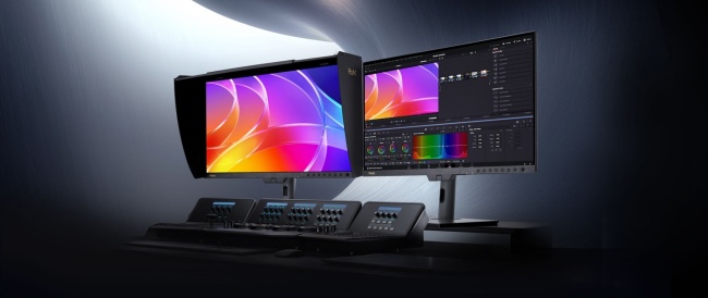 华硕推出 OLED 专业显示器 PA32USD：31.5