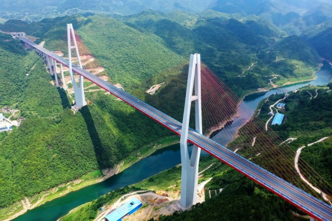 遵余高速湘江大桥